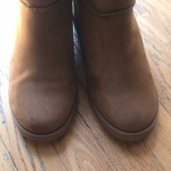 Juicy Couture fur lined boots - Picture 9 of 11